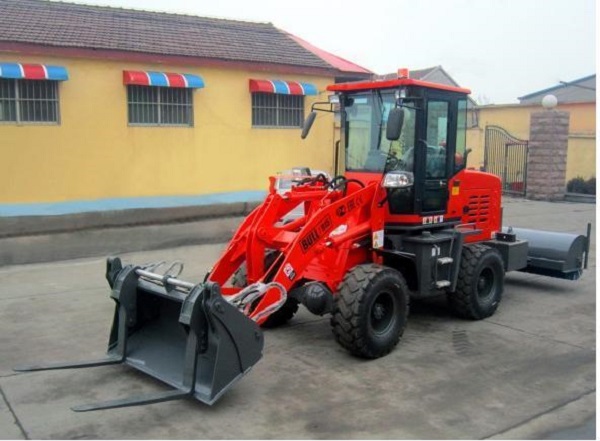 погрузчик BULL SL915